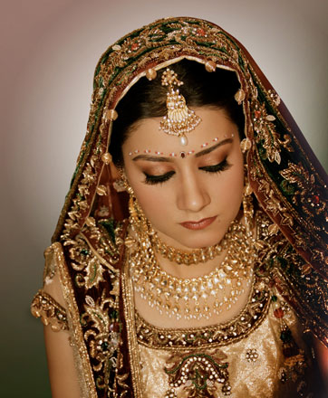 Indian bridal makeup artist