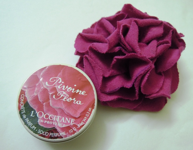 L’occitane Pivoine Flora Solid Perfume