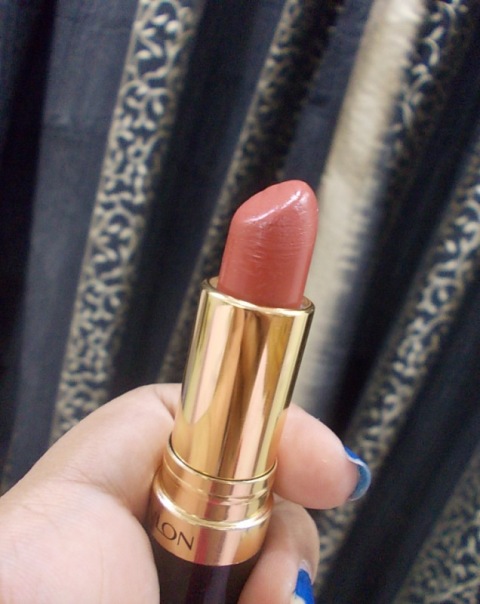Revlon Super Lustrous Lipstick in Sandalwood Beige (5)