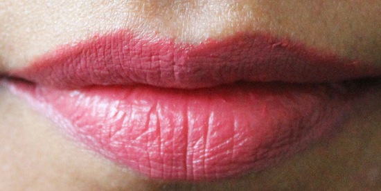 Revlon-lipstick-pink-velvet-lips
