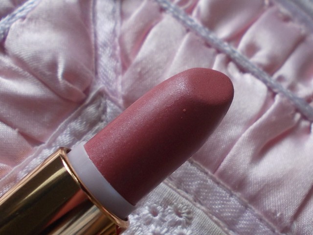 Rimmel Color Show Off Lipstick - Have Fun! (7)