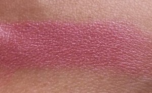 Rimmel Color Show Off Lipstick - Have Fun! swatch