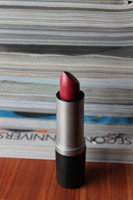 pink lipstick