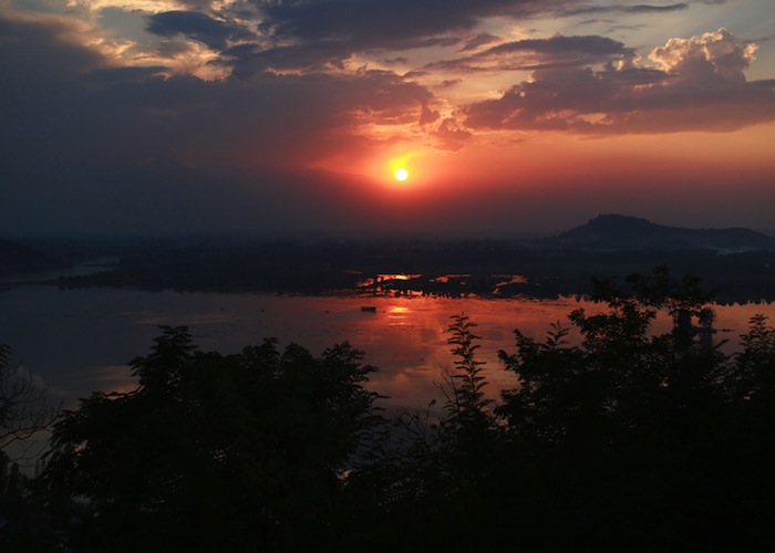 dal-lake-sunset