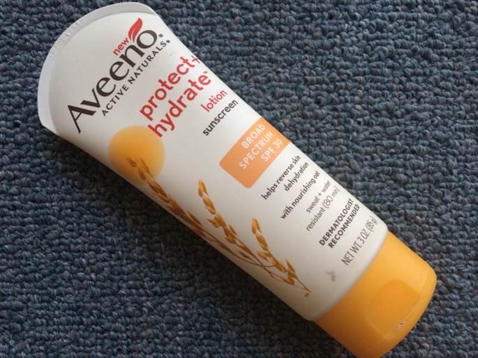 Aveeno+Protect+Hydrate+Lotion+Sunscreen+with+Broad+Spectrum+SPF+30+Review