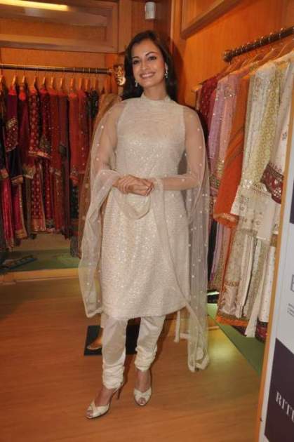Dia Mirza in Ritu Kumar outfit