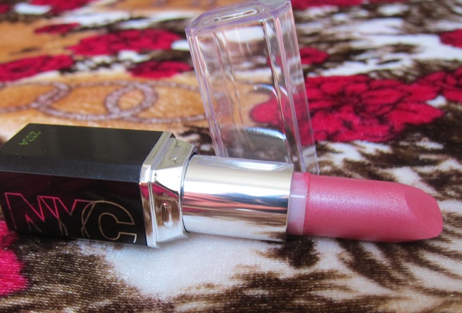Frosty Pink lipstick 7