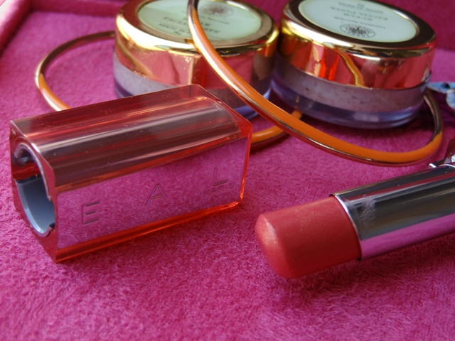 LOreal-Pretty-Peach-Lipstick-3