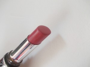 Lakme absolute creme lip color sheer berry (5)
