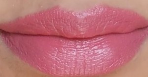 Lakme absolute creme lip color sheer berry (6)