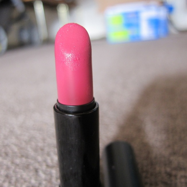 Light pink lipstick 6