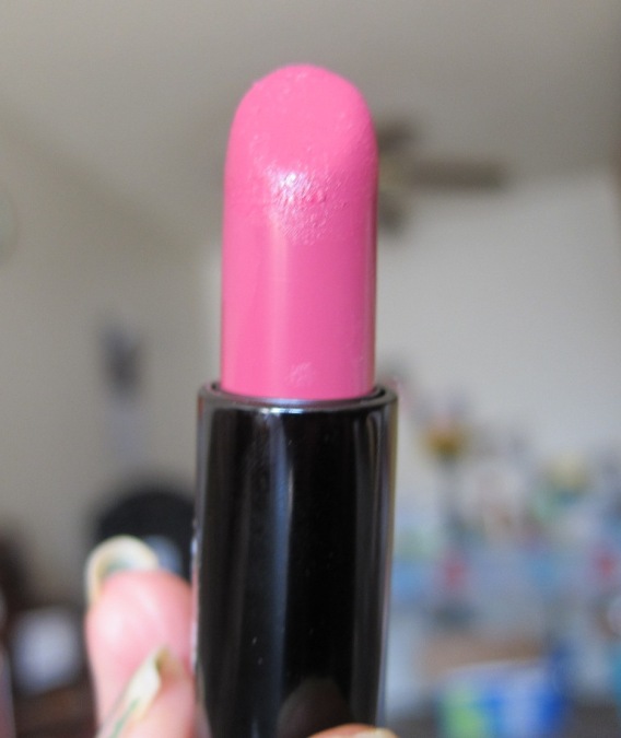 Light pink lipstick 8