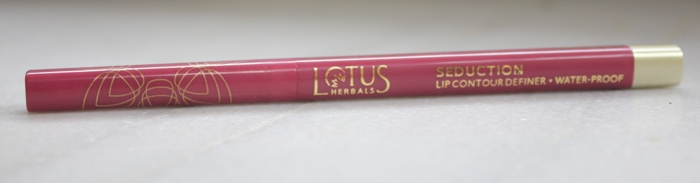 Lotus+Herbals+Seduction+Lip+Contour+Definer+in+Pink+Berry+Review