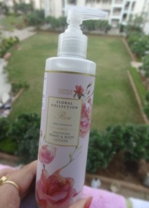 Marks & Spencer Rose Moisturizing Hand and Body Lotion3