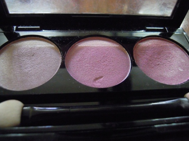 NYX Trio Eye Shadow in Baby Pink/Cotton Candy/Spring Flower 5