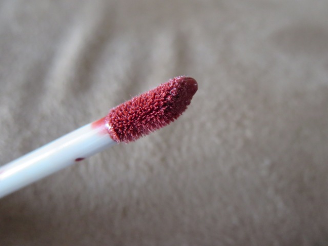 Nivea Volume Shine Laque Lip Gloss in Ruby 5