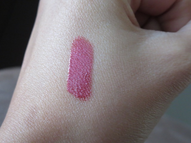 Nivea Volume Shine Laque Lip Gloss in Ruby 6