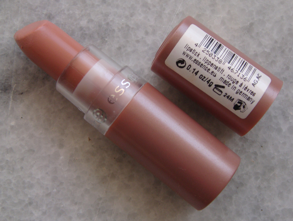 Nude-shade-lipstick-2