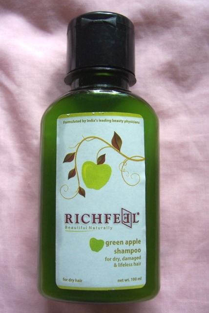 Richfeel Green Apple Shampoo