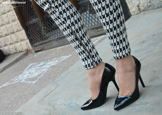black heels 4