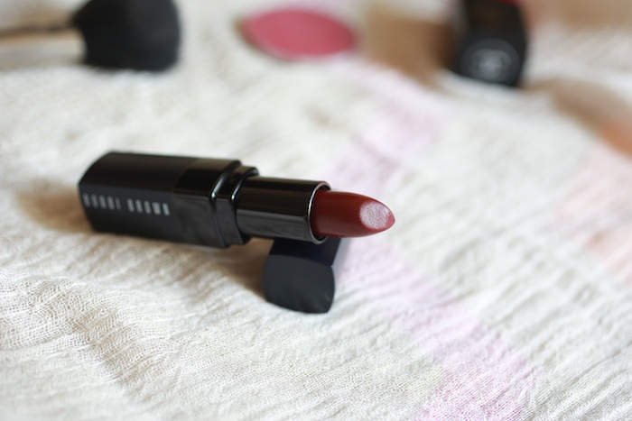 bobbi-brown-crimson-16-lipstick