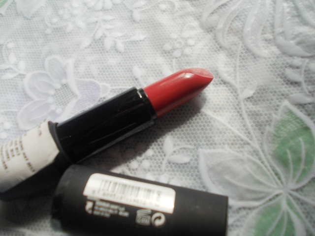 Deborah Rosetto Atomic Red  Lipstick - Mat 01  (4)