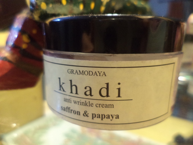 Khadi+Saffron+and+Papaya+Anti+Wrinkle+Cream+Review