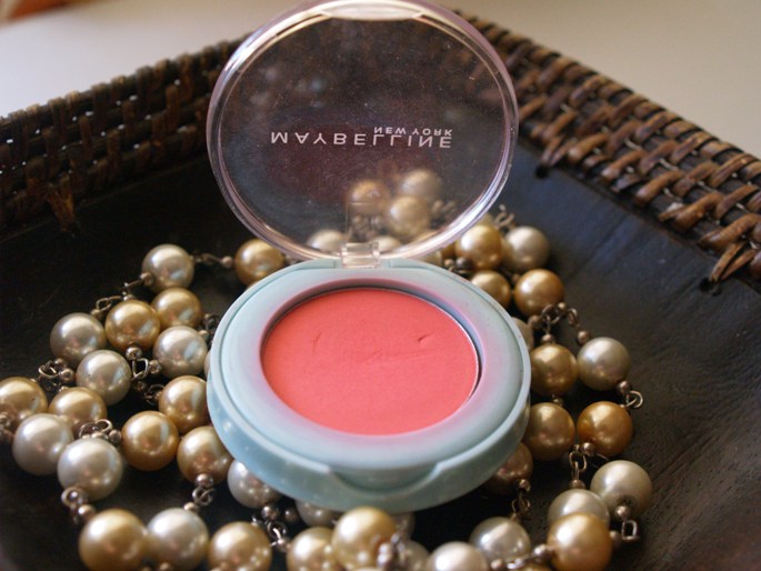 Maybelline-Clear-Smooth-Shine-Free-Blush-in-Fresh-Coral
