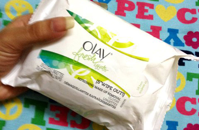 OlayFresh Effects Refreshing Make-Up Removal Cloths