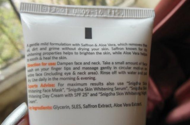 VlccSnigdha Skin Whitening Face Wash Aloe Vera & Saffron