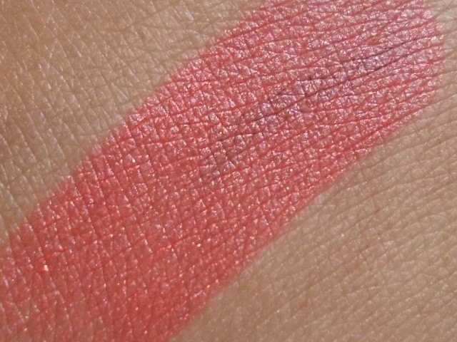 lakme_9_to_5_lip_color_vermilion_fired__1_