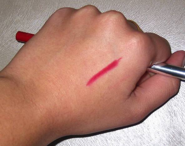 red-lip-pencil