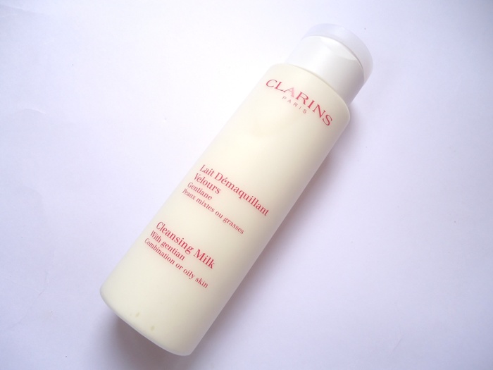 Clarins_Cleansing_Milk_with_Gentian_Review
