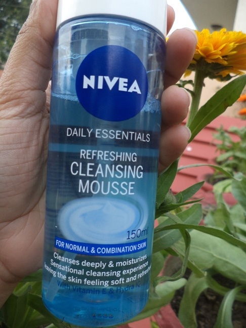 Nivea_Daily_Essentials_Refreshing_Cleansing_Mousse_2