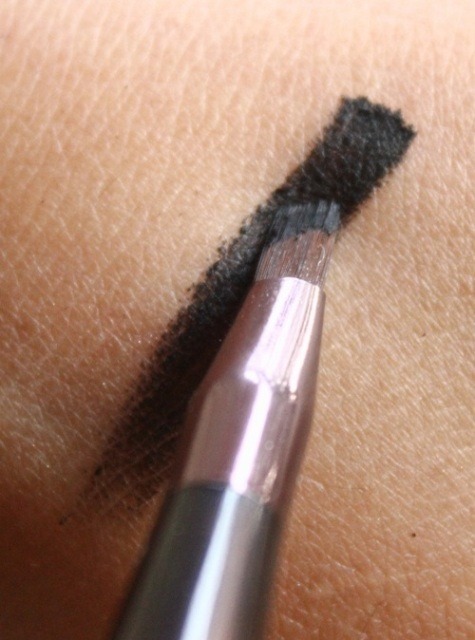 Shiseido_The_Makeup_Accentuating_Cream_Liner_-_Black__4_