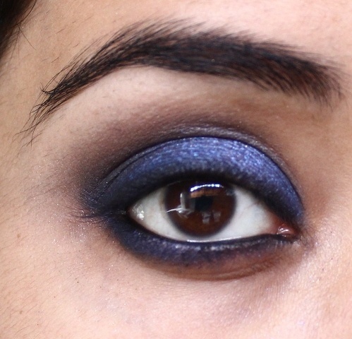 bright_blue_eye_makeup_tutorial__10_
