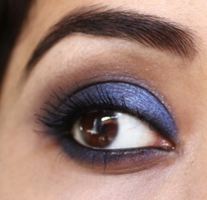 bright_blue_eye_makeup_tutorial__12_