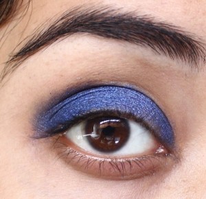 bright_blue_eye_makeup_tutorial__6_