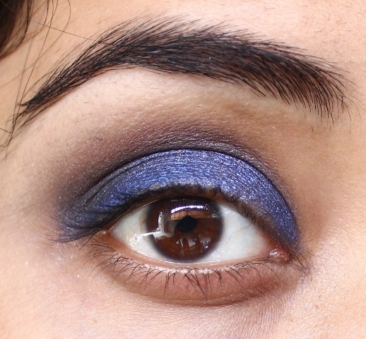 bright_blue_eye_makeup_tutorial__7_