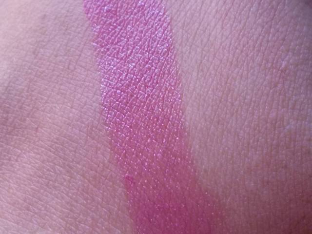 clinique_long_last_lipstick_pink_berry__4_