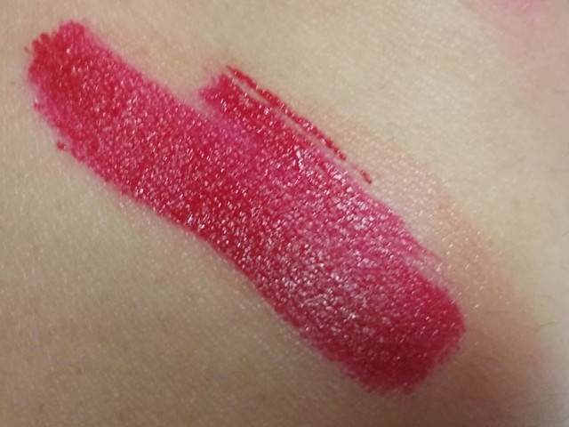 faces_lip_gloss_creme_fiery_red__3_