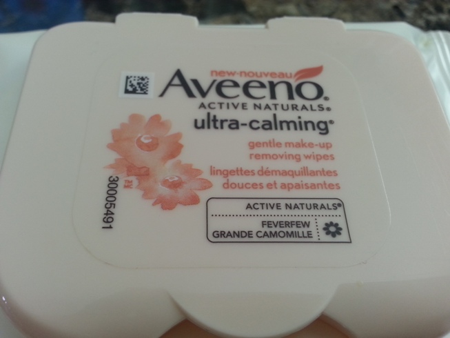 Aveeno_Ultra_Calming_Gentle_Makeup_Removing_Wipes_3