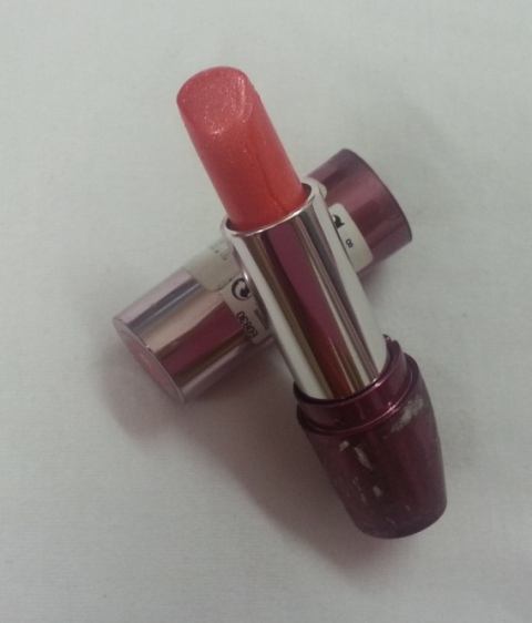 Coral-shimmer-lipstick-3