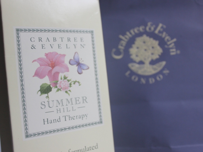Crabtree_and_Evelyn_Summer_Hill_Hand_Therapy__2