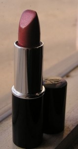Dark-Pink-Lipstick