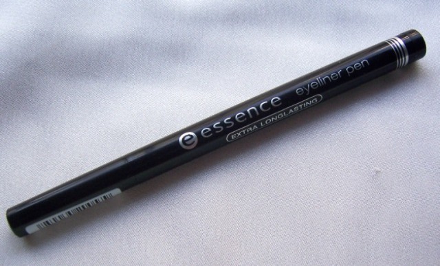 Essence_Extra_Long_Lasting_Eyeliner_Pen__2_