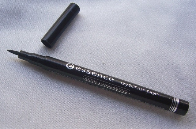 Essence_Extra_Long_Lasting_Eyeliner_Pen__5_