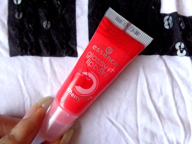 Essence_Glossy_Lip_Balm_in_Cherry_Kiss_Review
