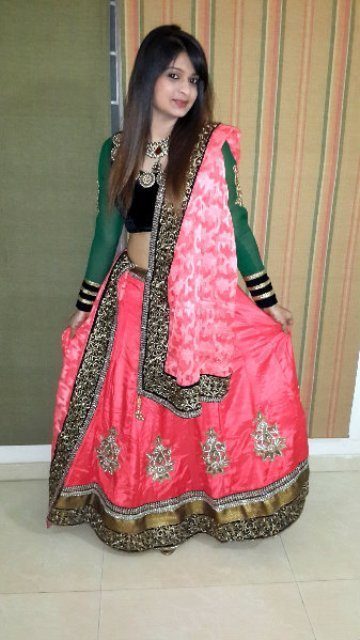 Outfit_of_the_Day_Priyanka_Chopra_Inspired_Lehenga_Look__3_
