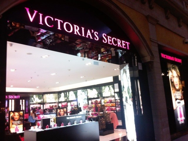 Victoria_s_Secret_Secret_Charm_Eau_De_Toilette__7_